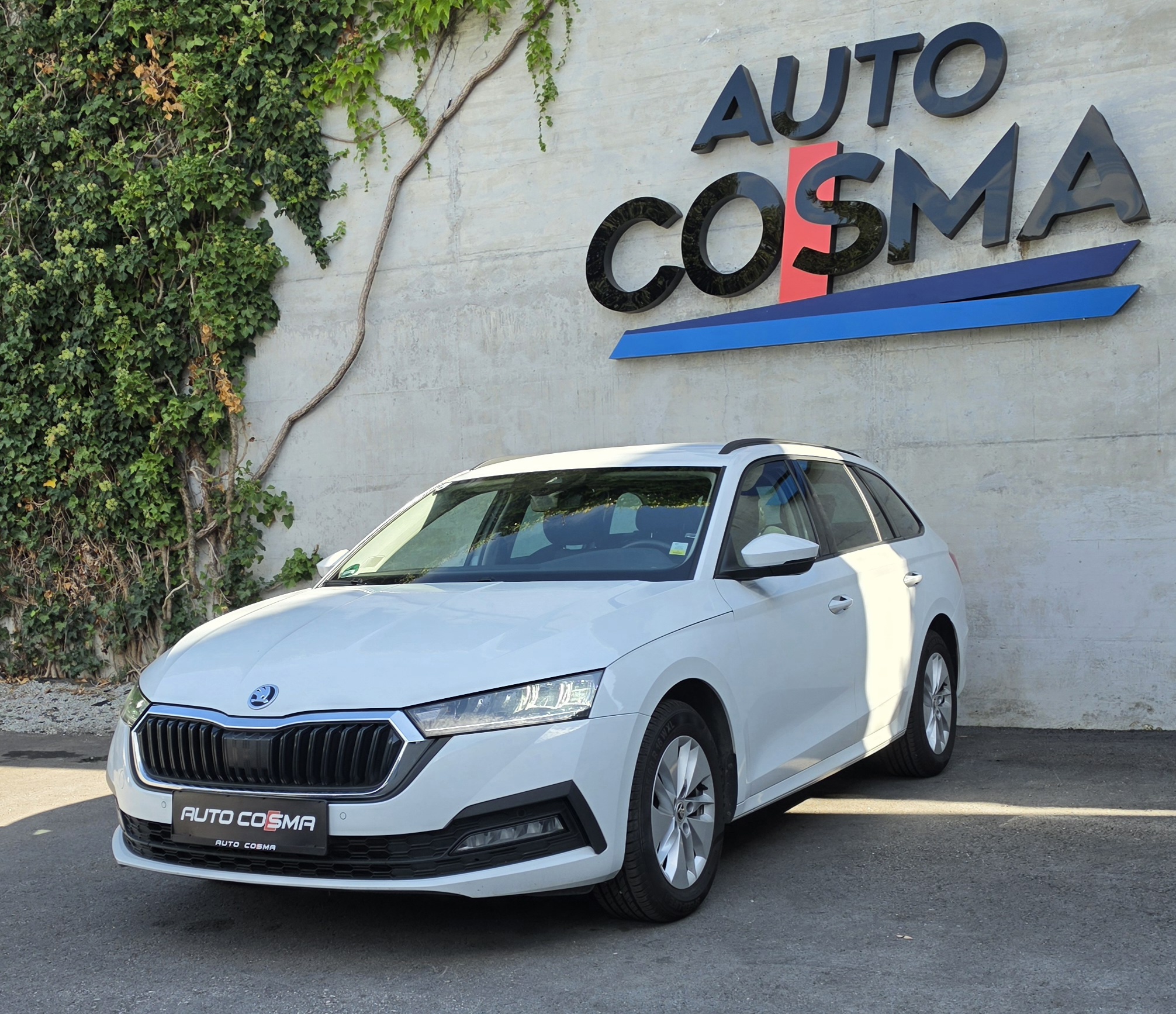 Skoda Octavia Combi 2,0 TDI Ambition DSG /KAMERA/AHK/ACC/